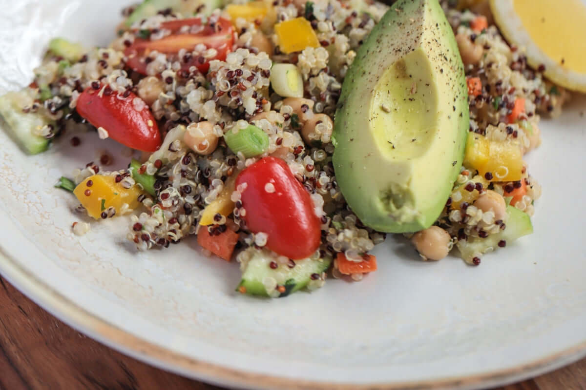 Vegan Recipe for Lemony Chickpea Quinoa | Light & Refreshing