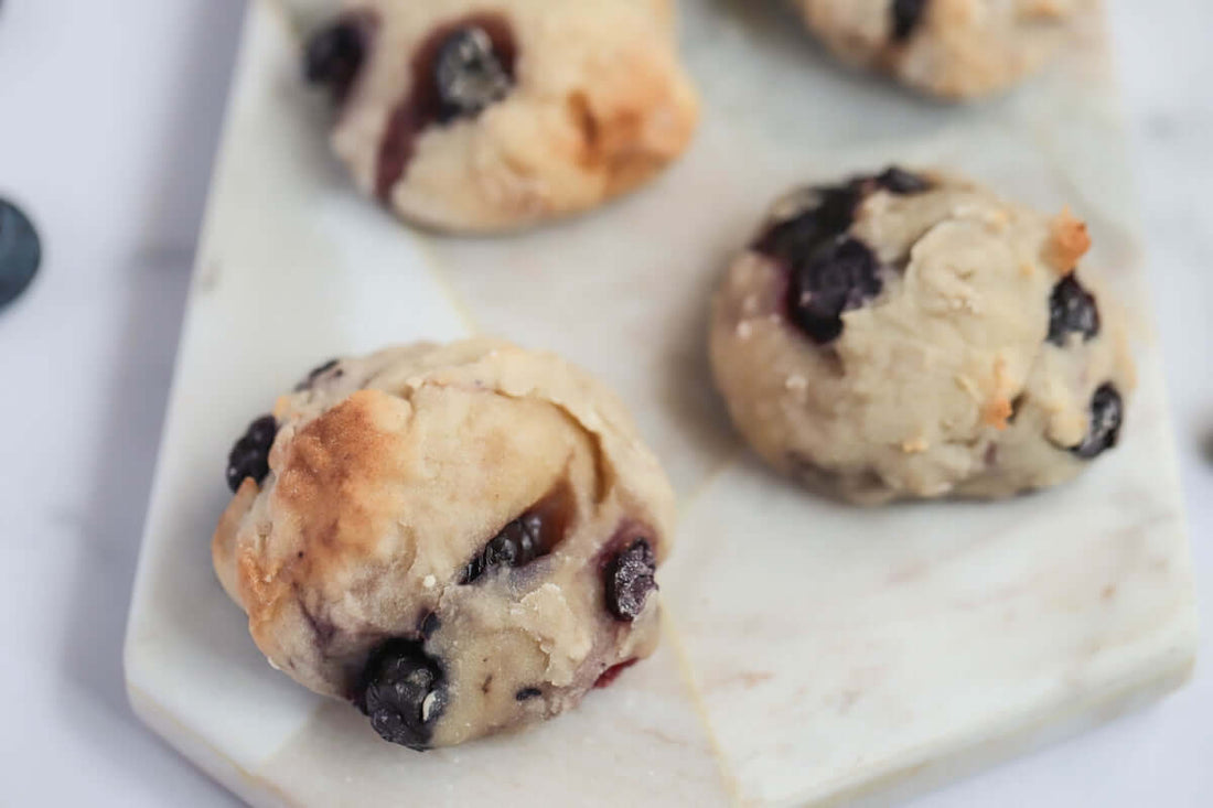easy air fryer recipe for blueberry bagel bites from birch and wilde