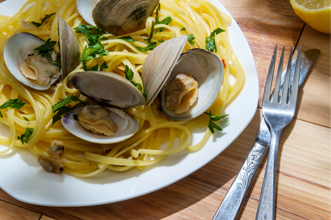 Lemon-Garlic Linguine with Clams
