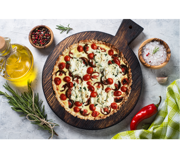 Savoury Summer Tomato Pie with Herby Cheese Crust