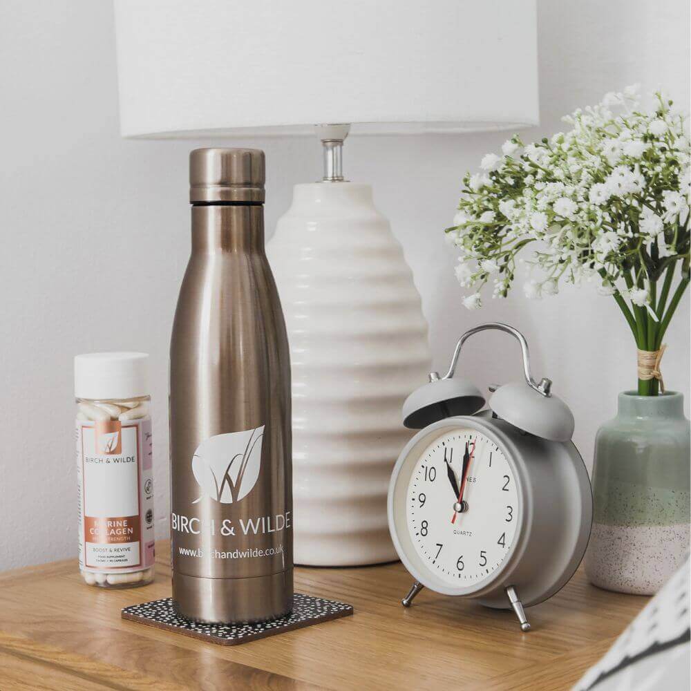 Reusable Drink or Sports Water Bottle | Vacuum Insulated Hot and Cold Drinks | Rose Gold | 600ml